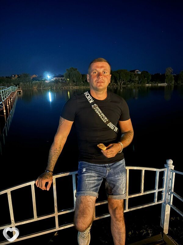 Анатолий, 36, Таганроге — анкета №945302