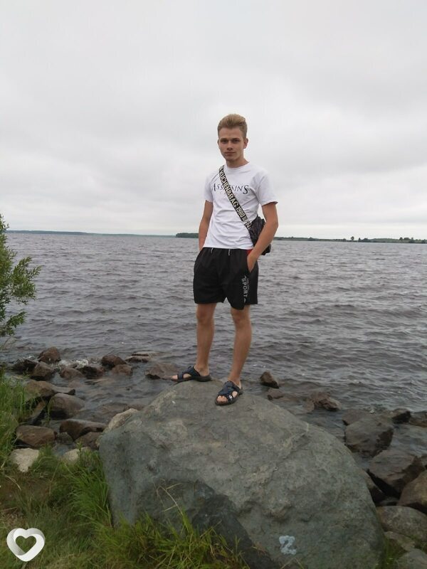 Олег, 23, Ярославле — анкета №947900