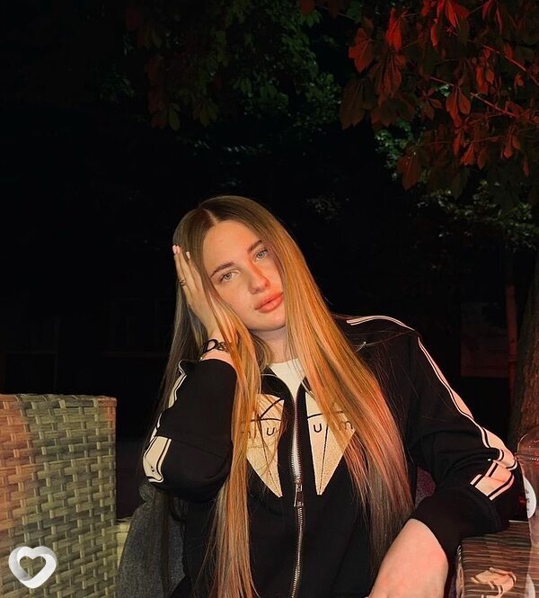Настя, 21, Москве — анкета №948483