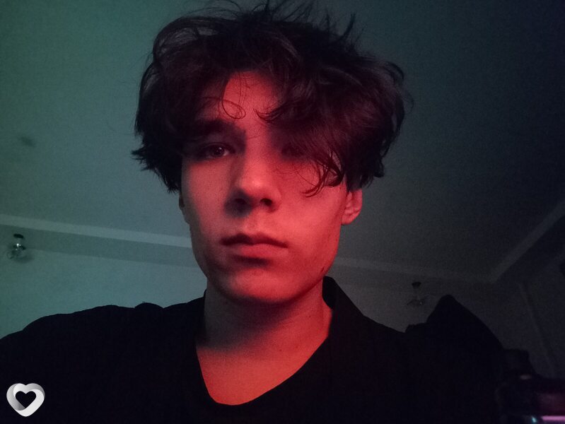 Антон, 21, Нижнем Новгороде — анкета №949259