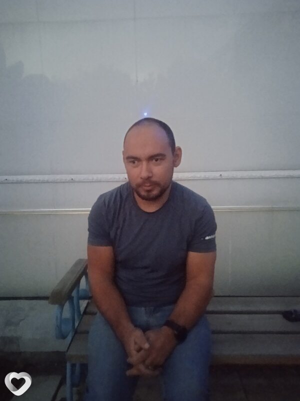 Иван, 31, Бийске — анкета №950479