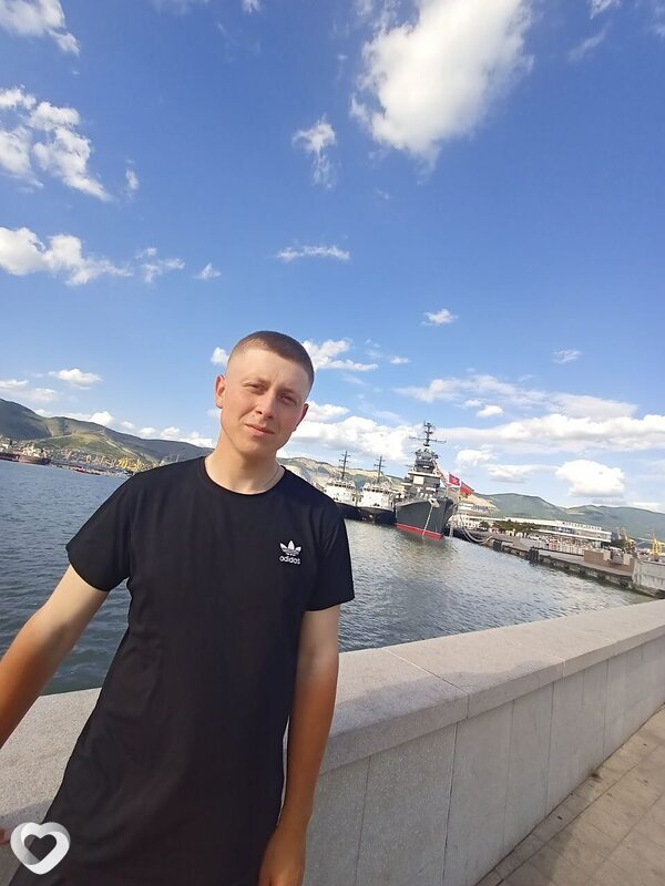Дмитрий, 21, Смоленске — анкета №950335
