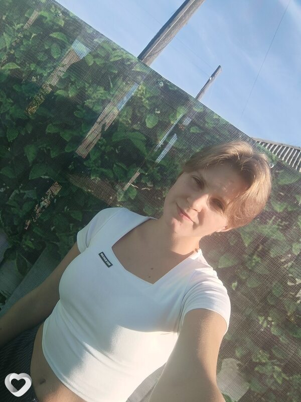 Ульяна, 21, Енисейске — анкета №951263