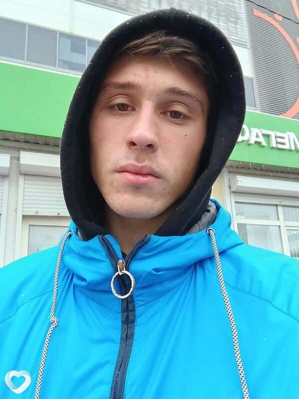 Коля, 21, Москве — анкета №951480