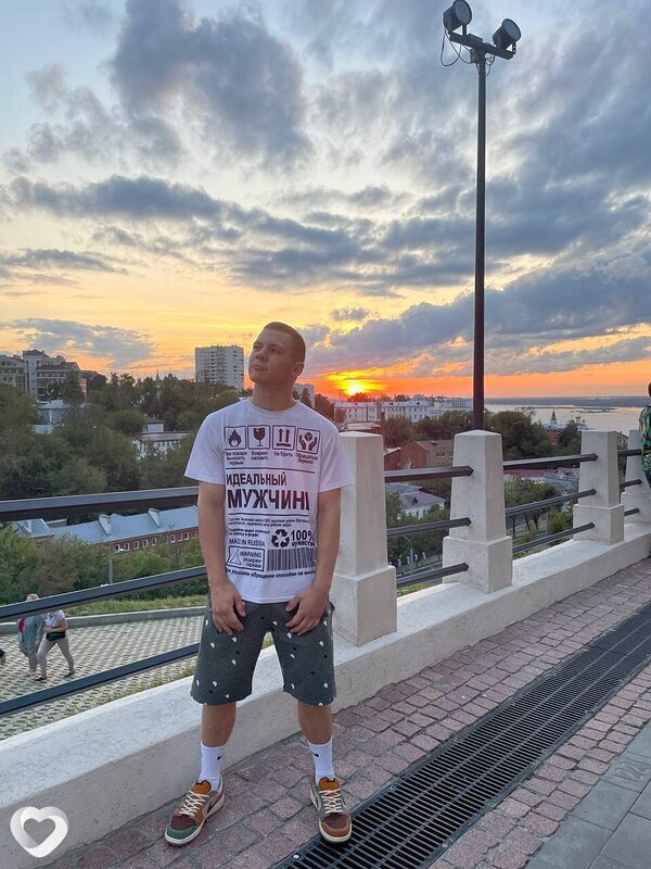 Дима, 21, Москве — анкета №952088