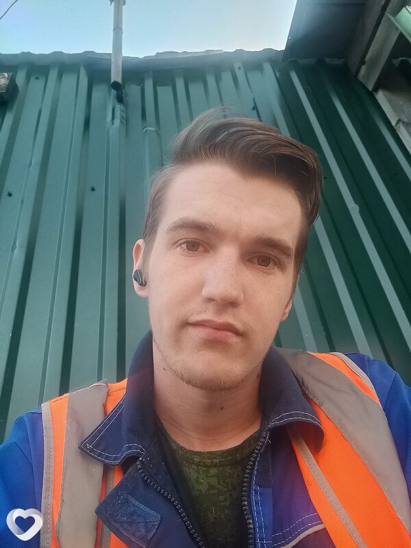 Максим, 24, Москве — анкета №952108