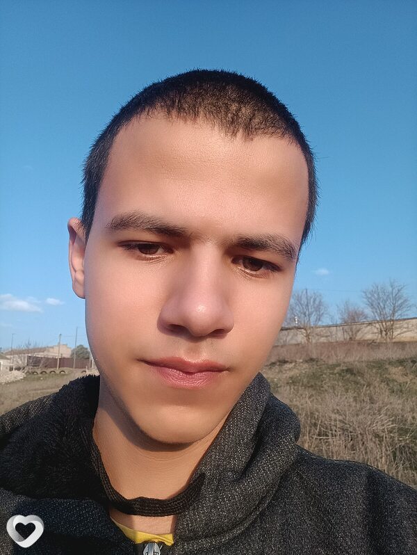 Иван, 24, Буденновске — анкета №952168