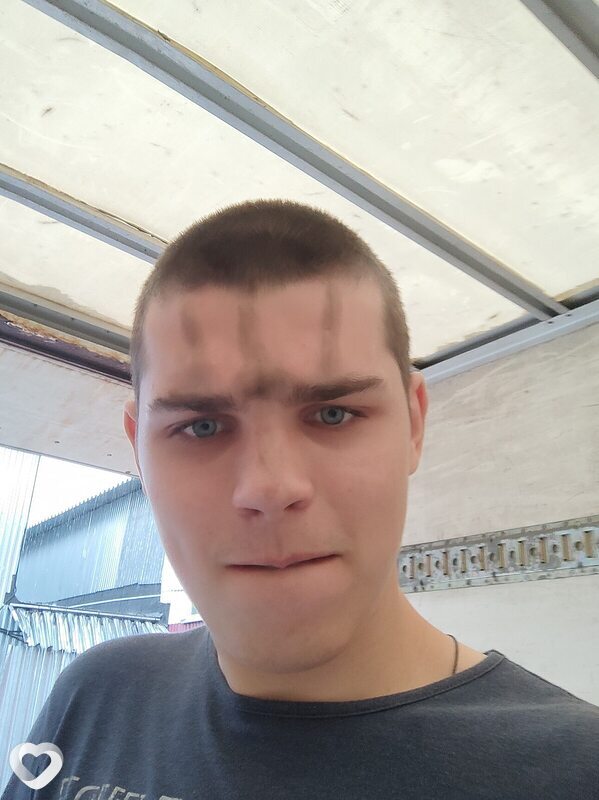 Михаил, 21, Калуге — анкета №952126