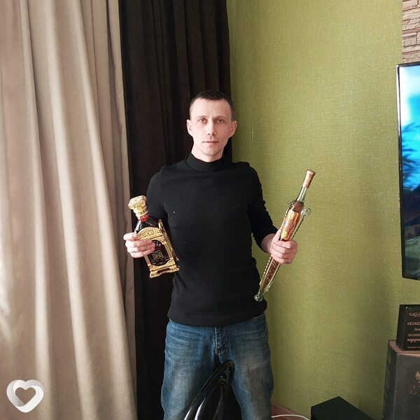 Анатолий, 36, Черногорске — анкета №952507