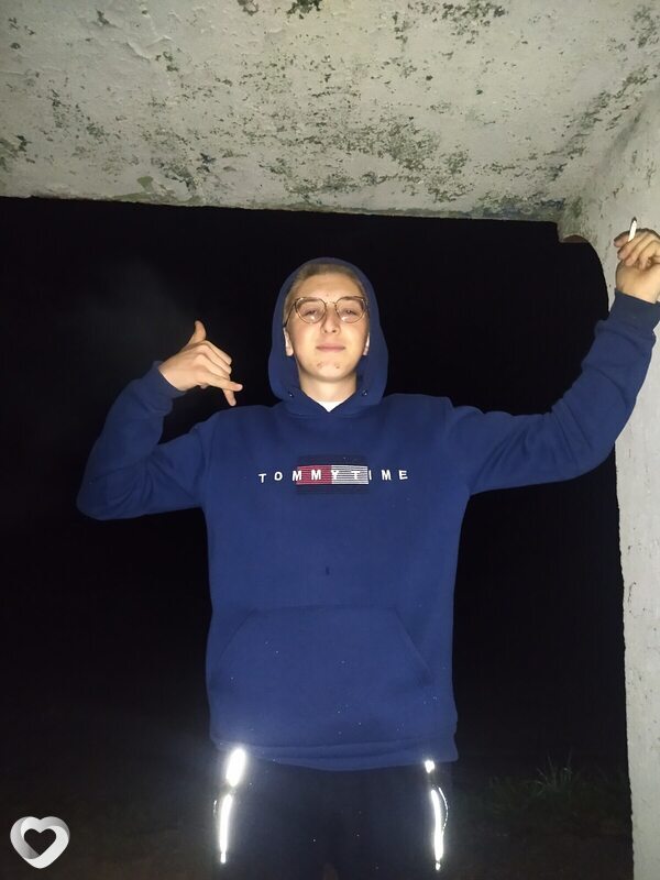Олег, 21, Витебске — анкета №954386