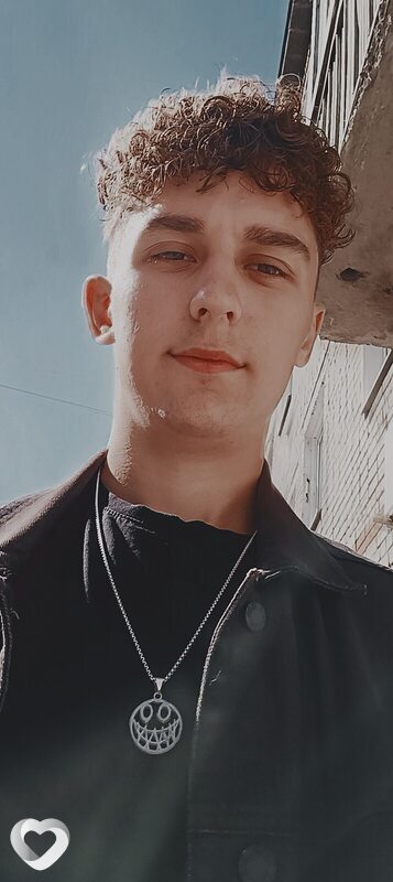 Илья, 22, Москве — анкета №956302