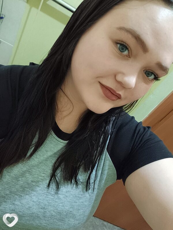 Карина, 19, Новосибирске — анкета №956142