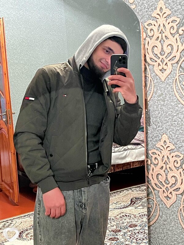 Емил, 22, Омске — анкета №957125