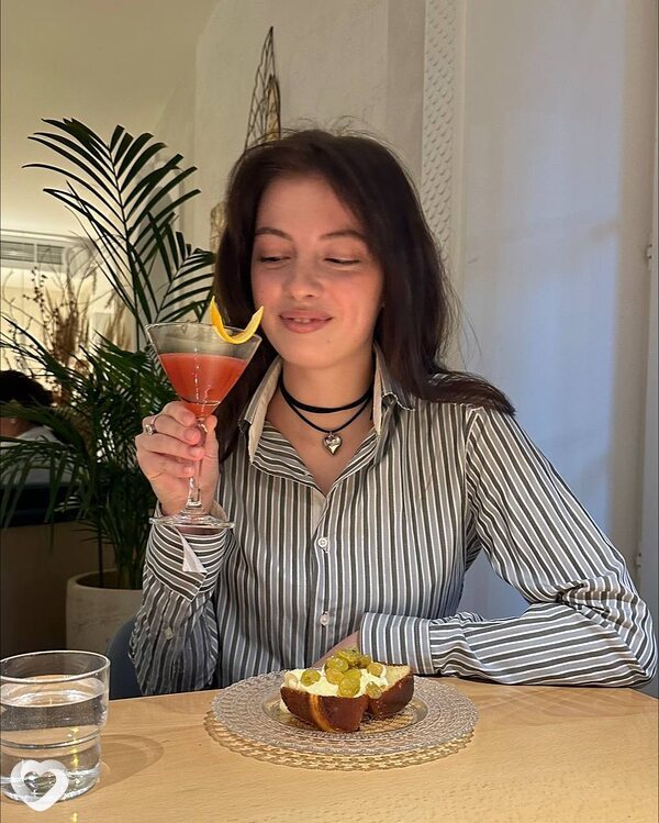Алина, 21, Владивостоке — анкета №958587