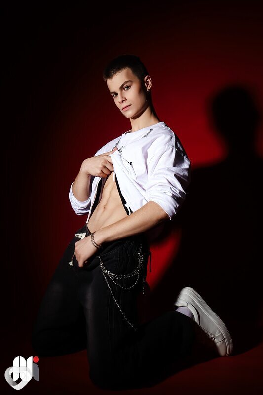 Дмитрий, 20, Москве — анкета №959497