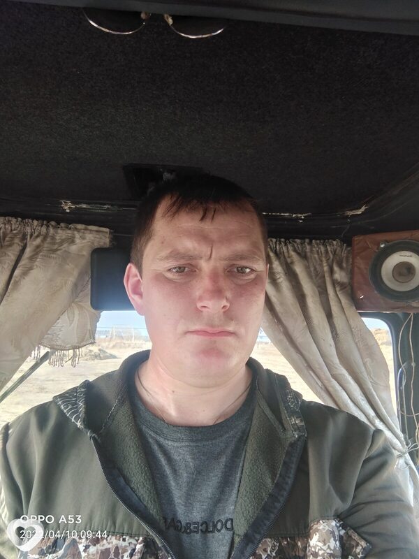 Олег, 31, Рудном — анкета №960439