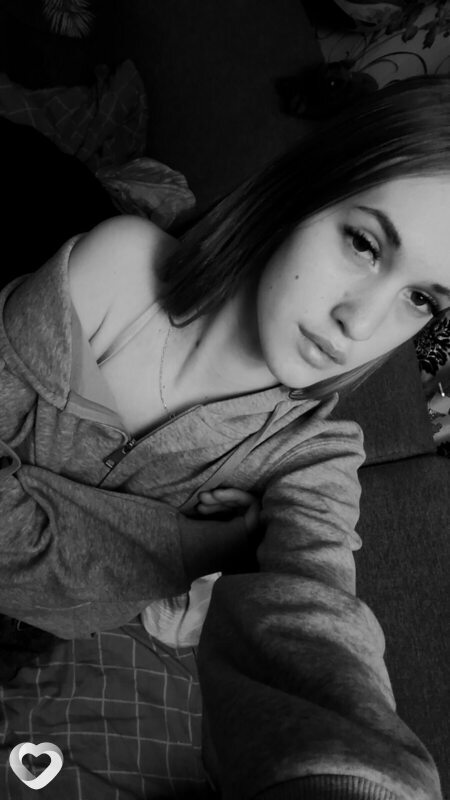 Вика, 21, Белогорске — анкета №960791