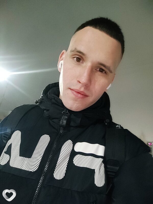 Михаил, 25, Великом Новгороде — анкета №961516