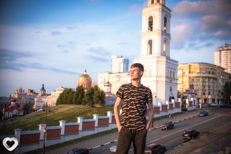 Максим, 22, Самаре — анкета №962118