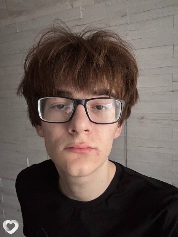 Александр, 20, Братске — анкета №962167
