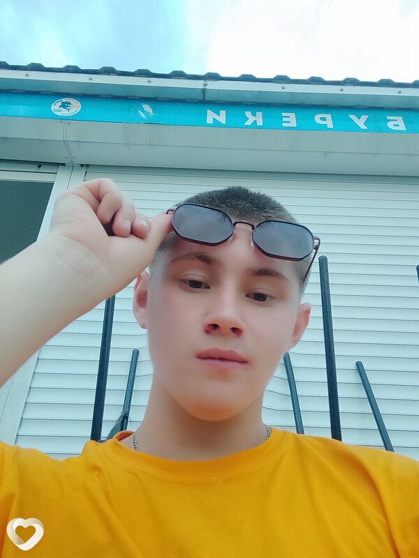 Влад Козыренко, 21, Москве — анкета №962663