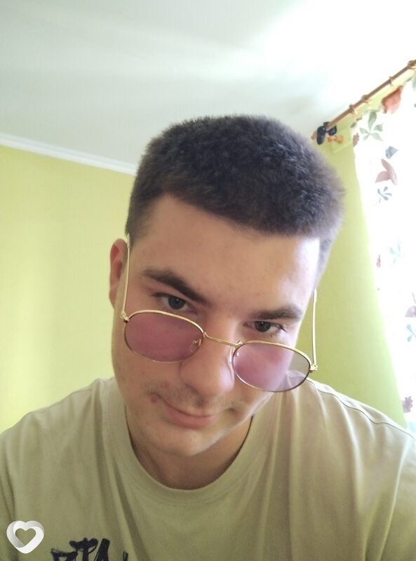 Артём, 23, Москве — анкета №964338