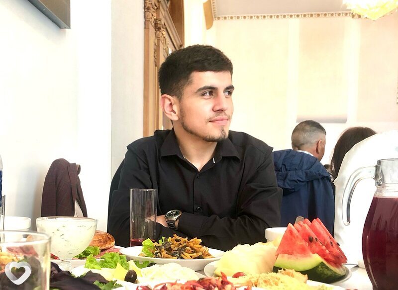 Алик, 22, Москве — анкета №964757