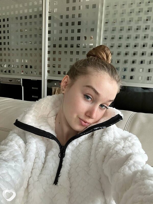 Вика, 25, Москве — анкета №966411