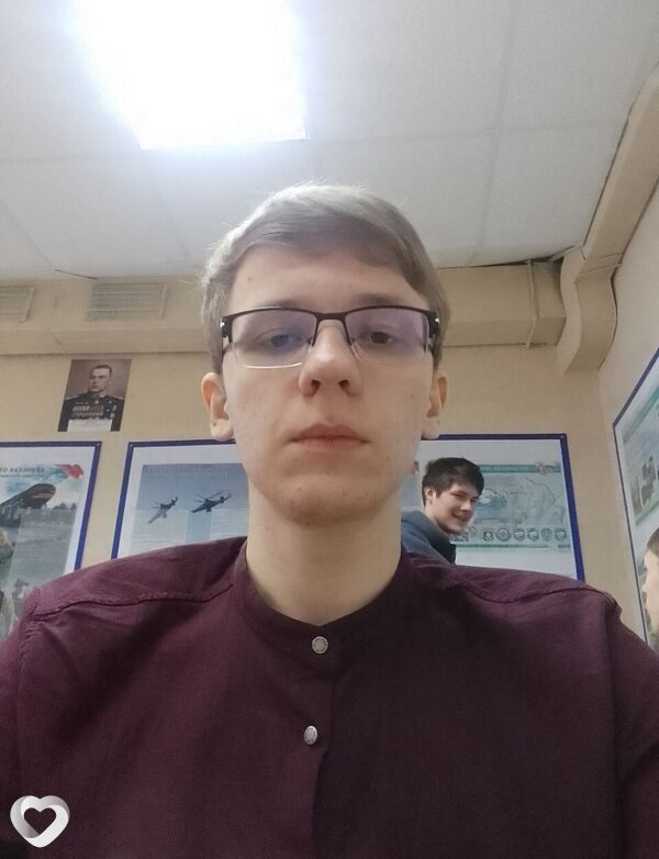 Максим, 21, Москве — анкета №967495