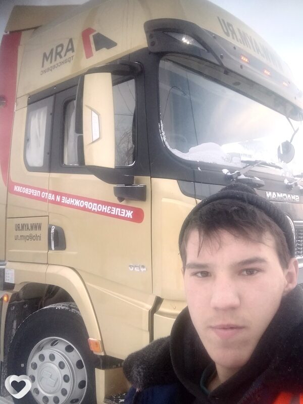 Дмитрий, 21, Москве — анкета №968255