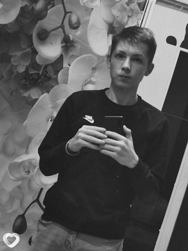 Данил, 23, Москве — анкета №968507