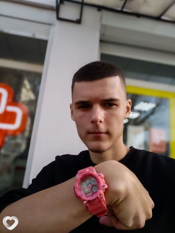 Эдуард, 21, Москве — анкета №969298
