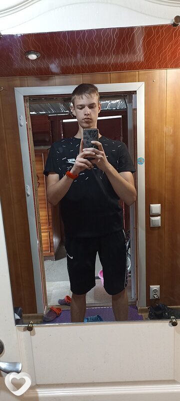 Богдан, 21, Луганске — анкета №969467