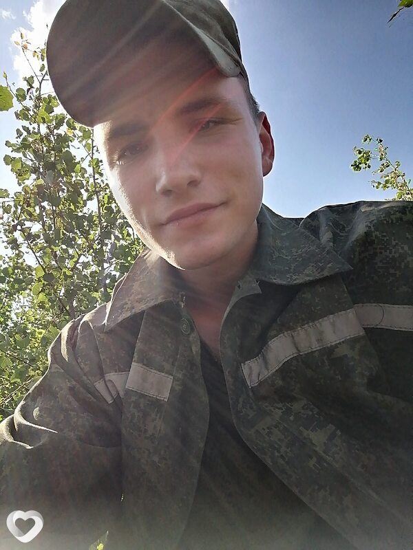 Лёша, 24, Червени — анкета №969422