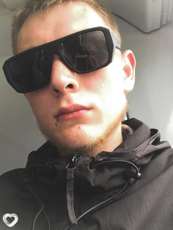 Михаил, 22, Москве — анкета №969640