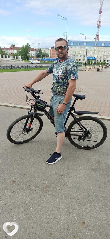 Макс, Югорск