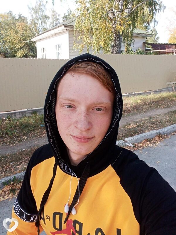 Vlad, 21, Асбесте — анкета №969951