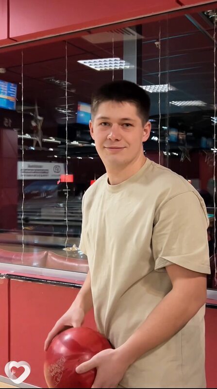 Артем, 23, Кемерове — анкета №970105