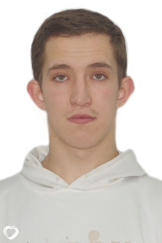 Михаил, 21, Москве — анкета №970236