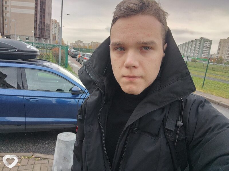 Михаил, 21, Москве — анкета №970473