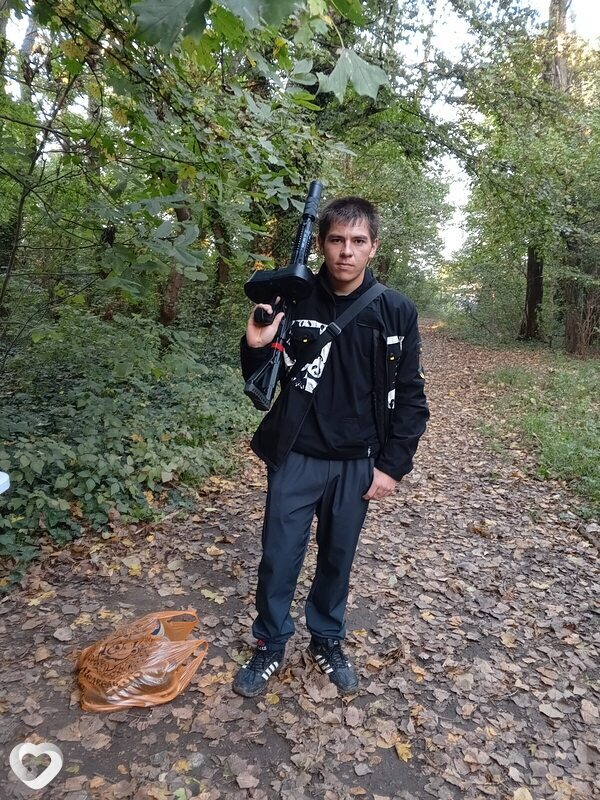 Юрий Двинянинов, 21, Лабинске — анкета №971637