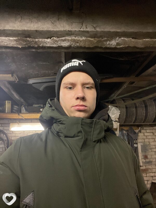 Иван, 24, Тихвине — анкета №972488