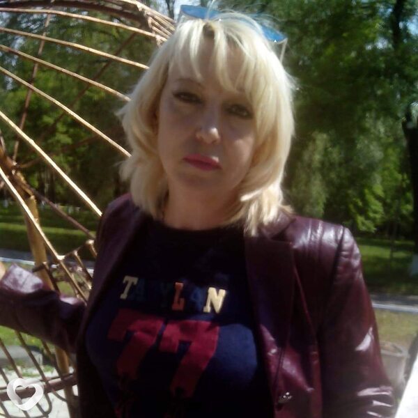 Оксана, 44, Луганске — анкета №972576