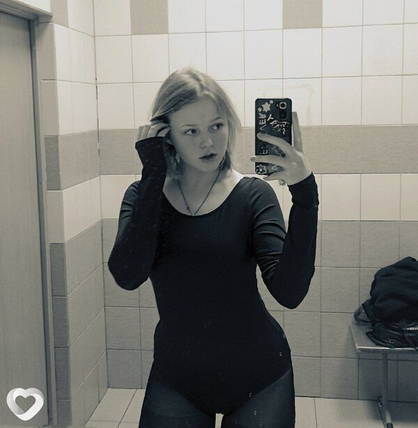 Яна, 20, Москве — анкета №972950