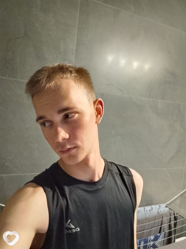 Дмитрий, 22, Волжском — анкета №973322