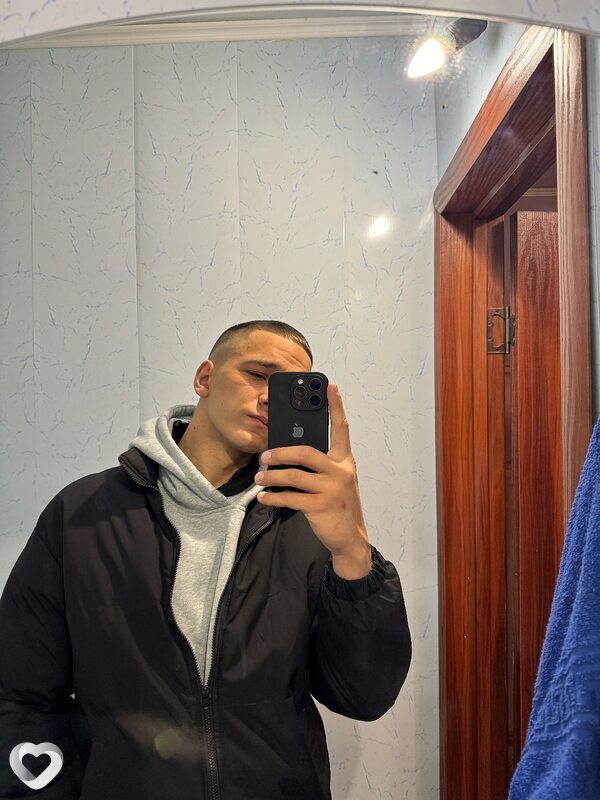 Владик, 21, Тольятти — анкета №973402