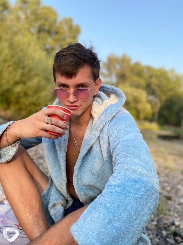 Олег, 23, Электростали — анкета №973650