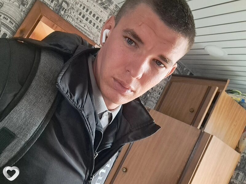 Валерий Кухарев, 24, Барнауле — анкета №974378