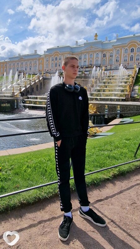 Артём, 21, Москве — анкета №973937