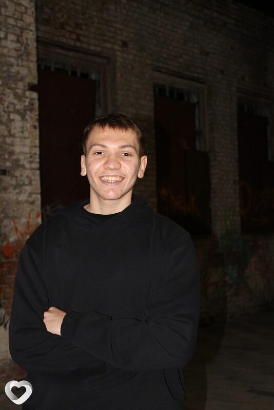 Кирилл, 21, Москве — анкета №974663